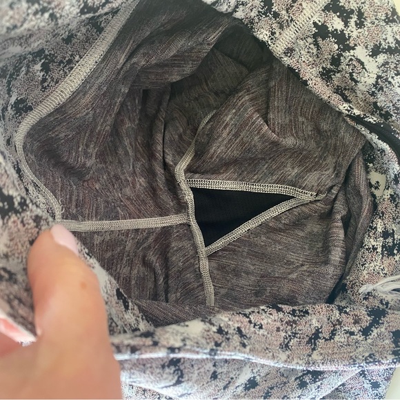 Athleta Elation Textured 7/8 Tight Legging - Picture 10 of 10